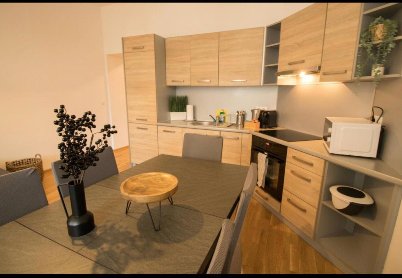 Gemuetliches Stadtnest L Lf16 เวียนนา ภายนอก รูปภาพ